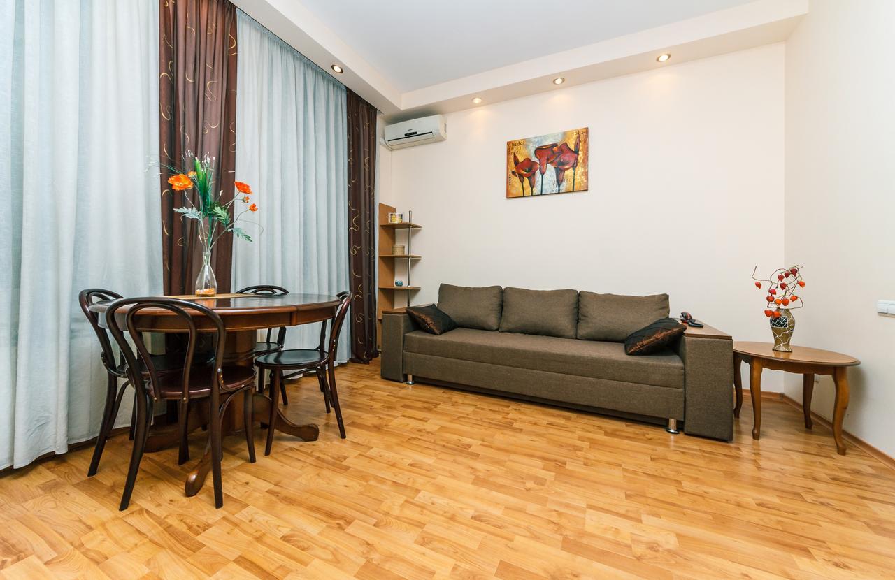Apartamenty Sofia Kiev Esterno foto